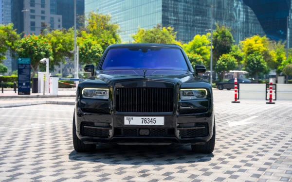  Black Rolls Royce Cullinan Photo 
